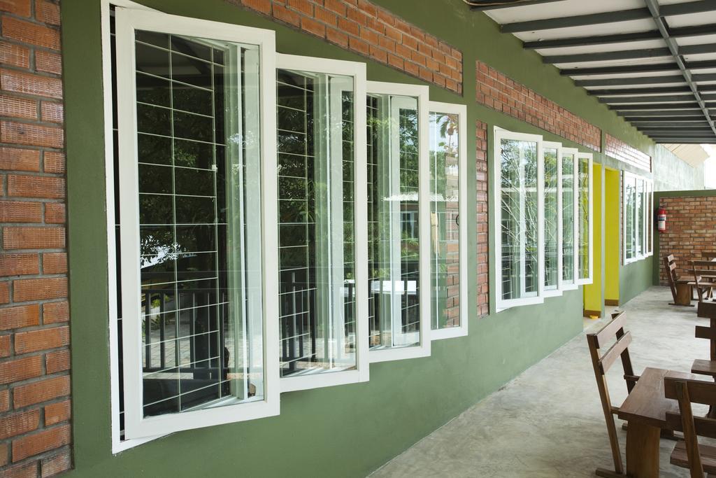 Sunshine Inn Resort Khao Lak Exterior foto