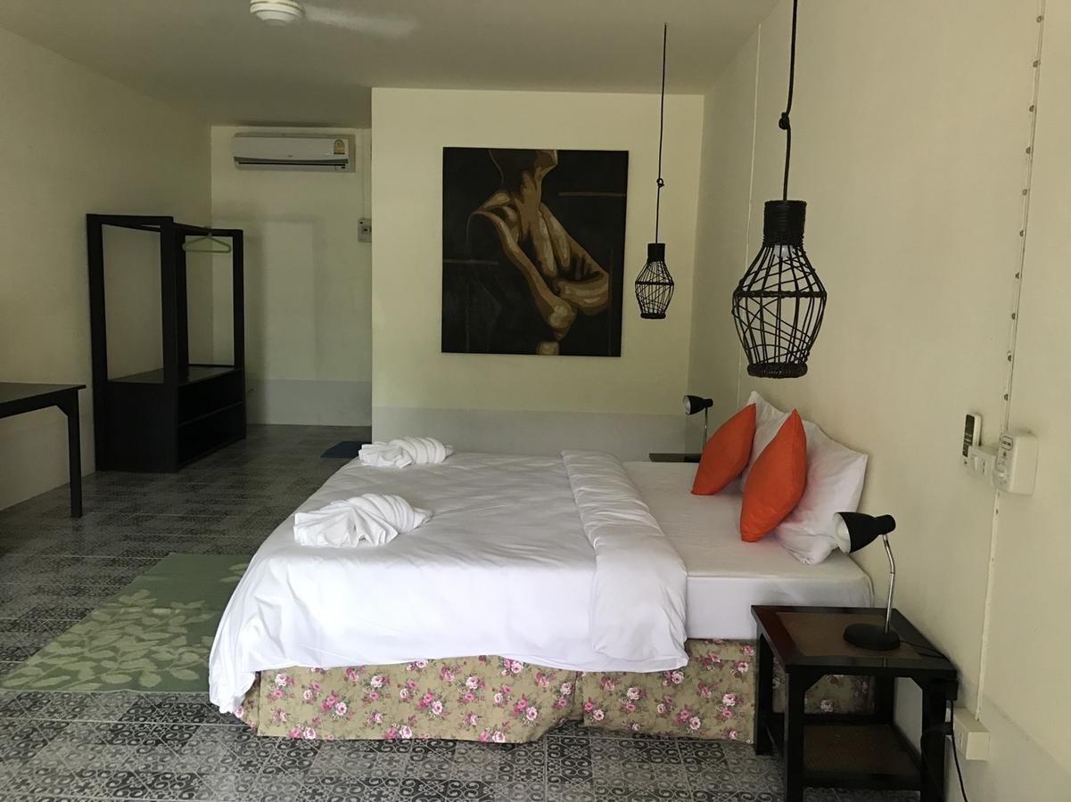 Sunshine Inn Resort Khao Lak Exterior foto